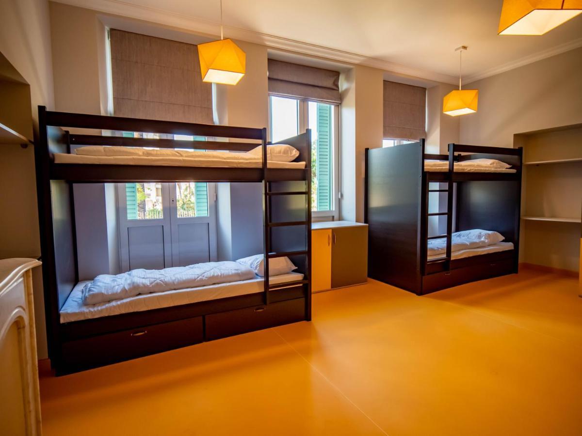 Banana'S Camp Hostel Кан Екстериор снимка