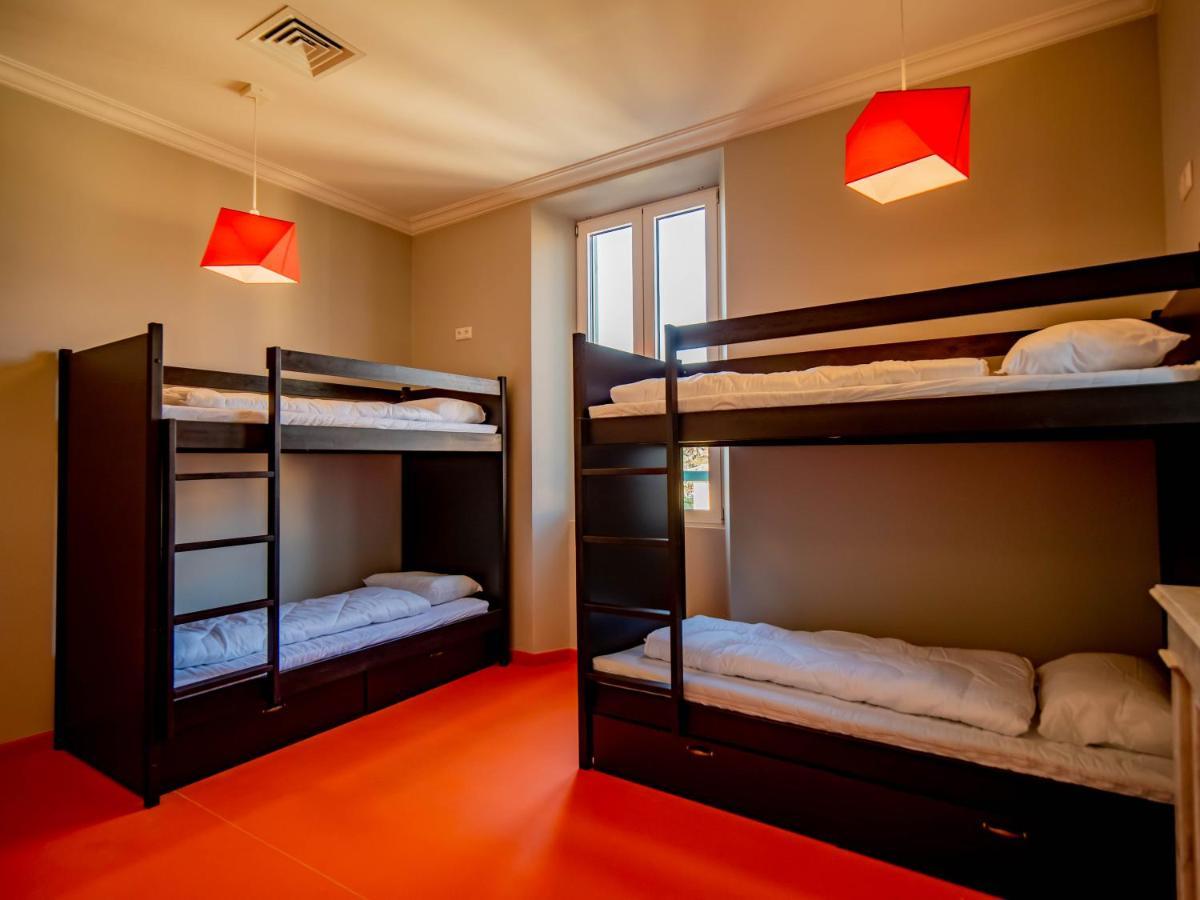 Banana'S Camp Hostel Кан Екстериор снимка