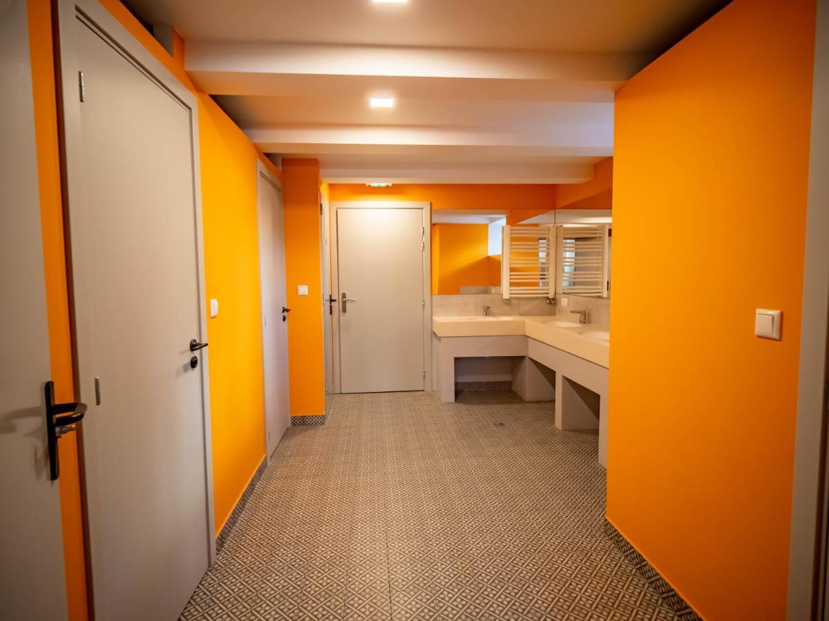 Banana'S Camp Hostel Кан Екстериор снимка